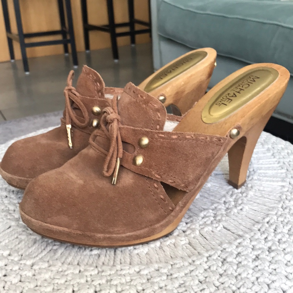 Michael Kors tan clog heels